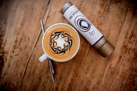 Indispensables cafés lactés parfaits sirops monin